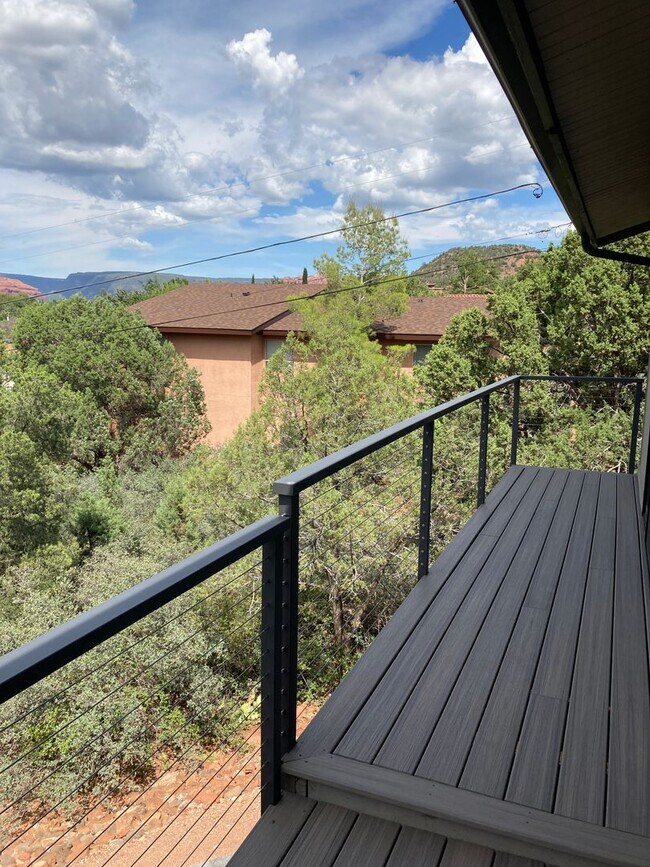 Building Photo - Spectacular, Panoramic Red Rock Views in West Sedona