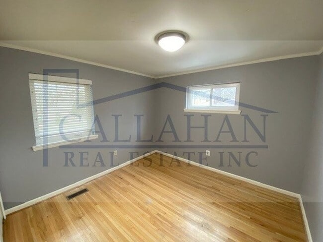 Building Photo - Lakewood 3 Bedroom Home