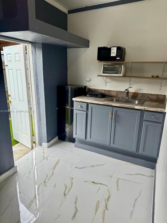 Building Photo - 10357 SW 174th Terrace