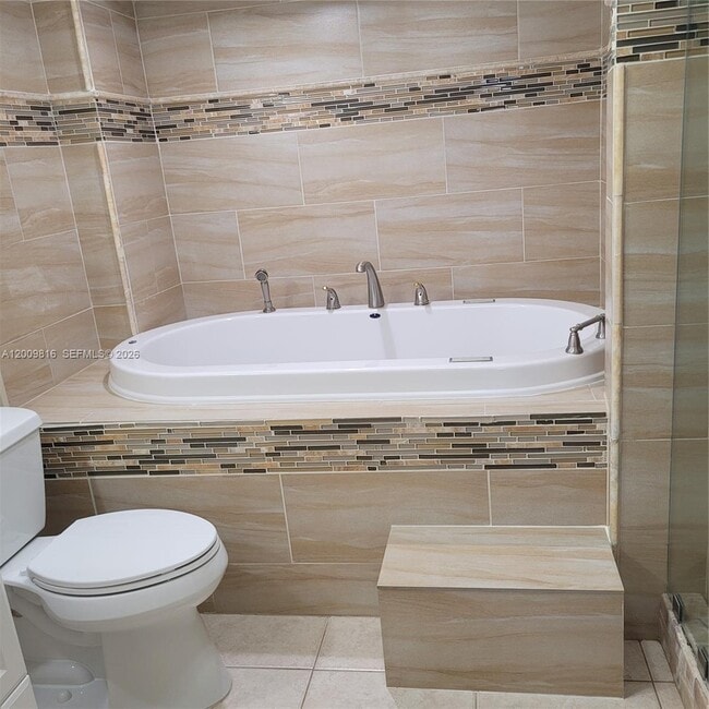 Building Photo - 1811 Sabal Palm Dr