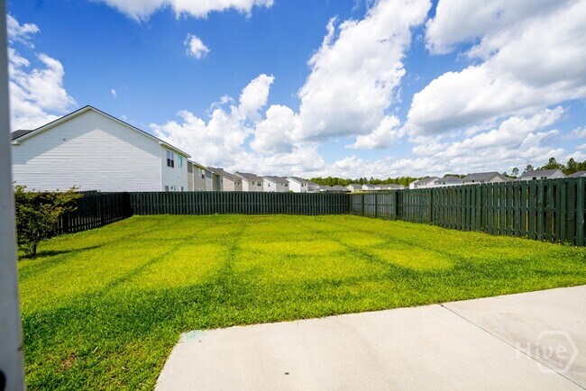 Building Photo - 24 Daylily Ct