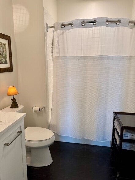 Bathroom 2 - 34 Bridge St