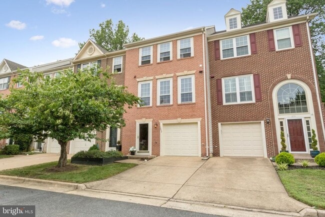 Primary Photo - 1253 Quaker Hill Dr