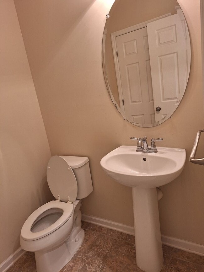 Building Photo - Townhome in Durbin Crossing