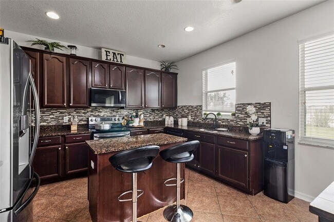 Building Photo - 15210 Montesino Dr