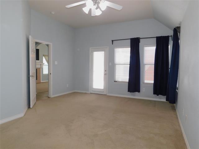 Building Photo - 1104 Hayden Ln