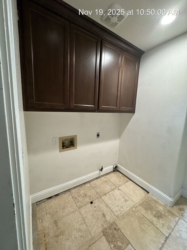 Building Photo - Coming soon! 3 Bedroom Home in North West Visalia!