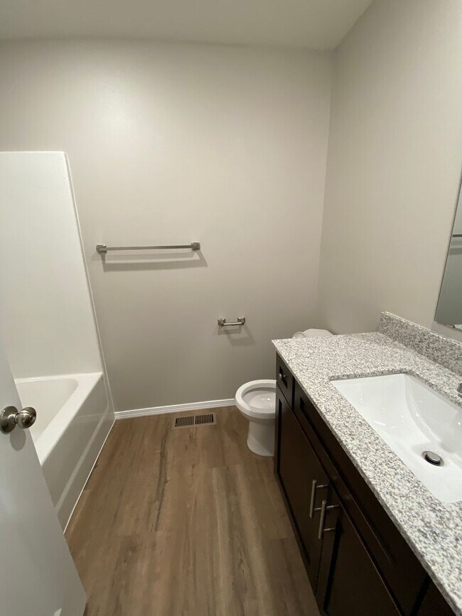 Building Photo - Great spacious home in Willard