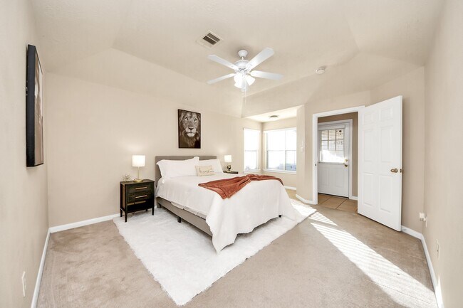 Building Photo - 13342 Southpoint Ln