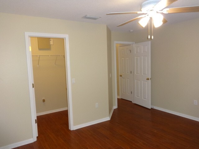 Building Photo - 10434 Boyette Creek Blvd