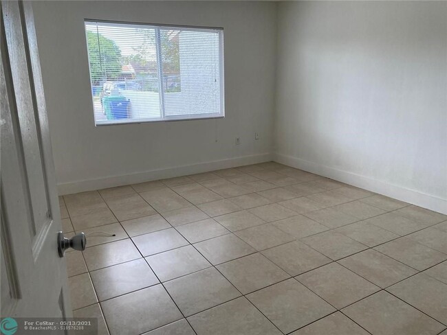 Building Photo - 21478 NW 40th Cir Ct