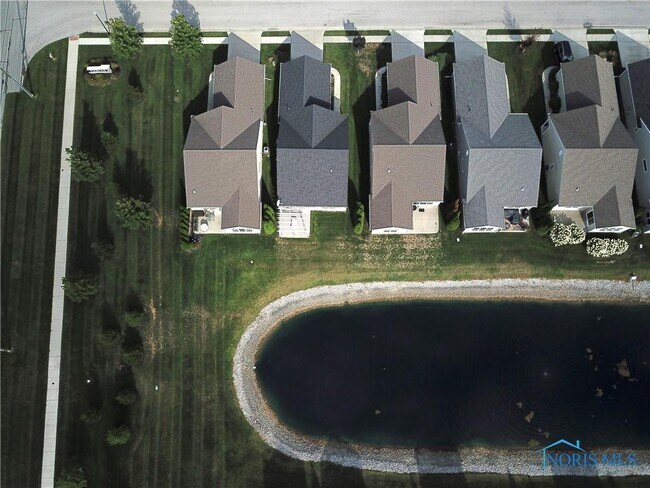 Building Photo - 2143 Fieldbrook Dr