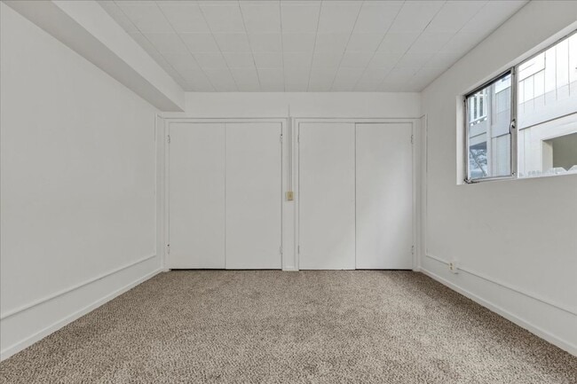 Building Photo - 1 Bedroom Apartment Across from NPS!