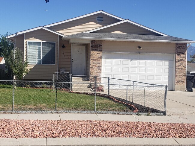 Primary Photo - 6517 S Lotus Way