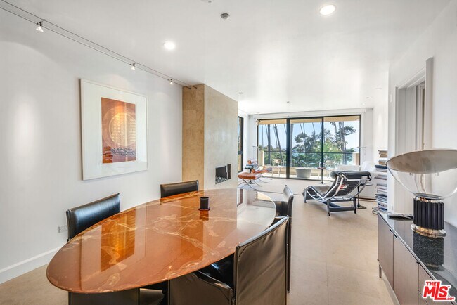 Building Photo - 701 Ocean Ave