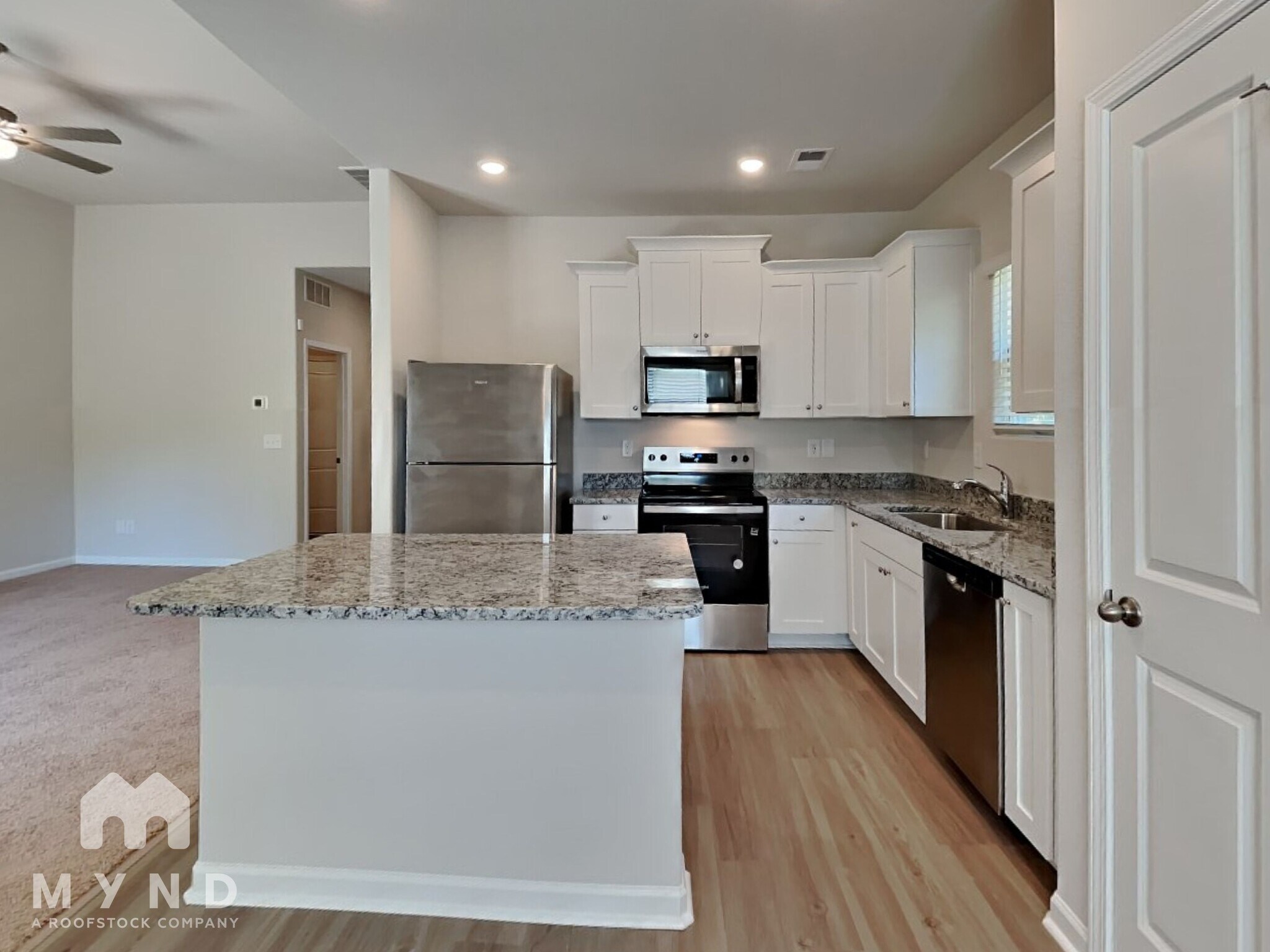 Building Photo - 350 Taverners Ln