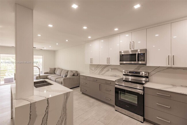 Primary Photo - 4100 N 58th Ave