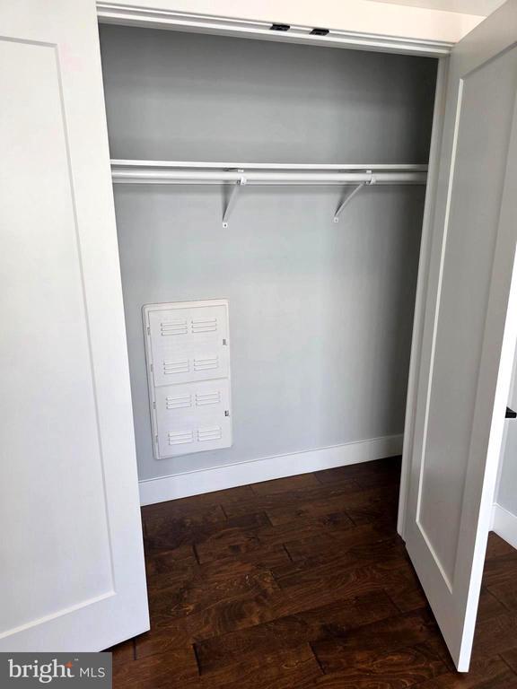 Building Photo - 1101 Fern St NW