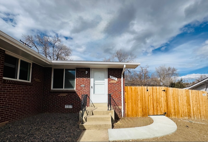 Building Photo - 8727-8729 W 63rd Pl