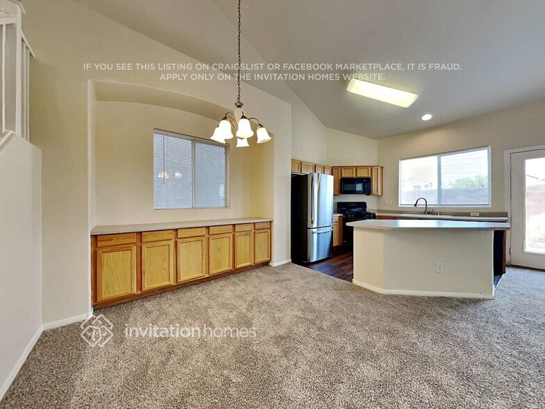 Building Photo - 9526 Michelle Falls Ave