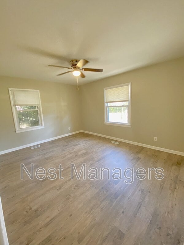 Building Photo - 3808 Hartwell Rd