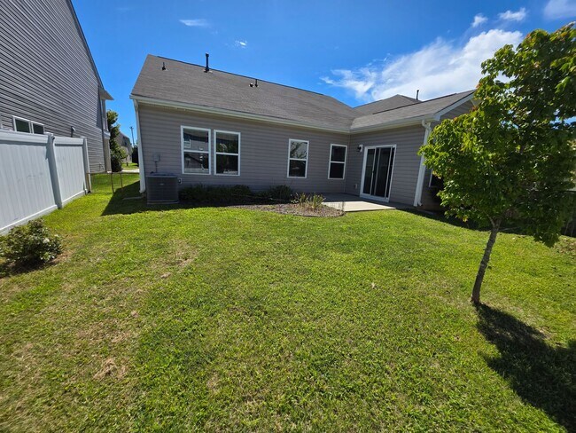Building Photo - Coming Soon! 3 Bedroom Single Family Home