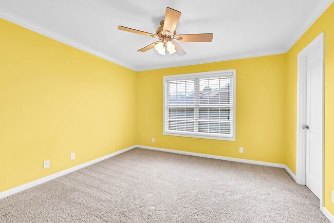 Building Photo - 277 Cullom Way