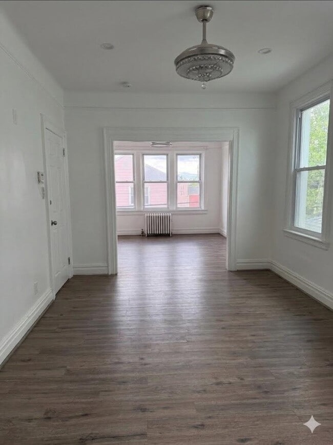Building Photo - 24 Cator Ave