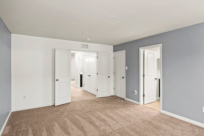 Building Photo - 214 Tanner Ln