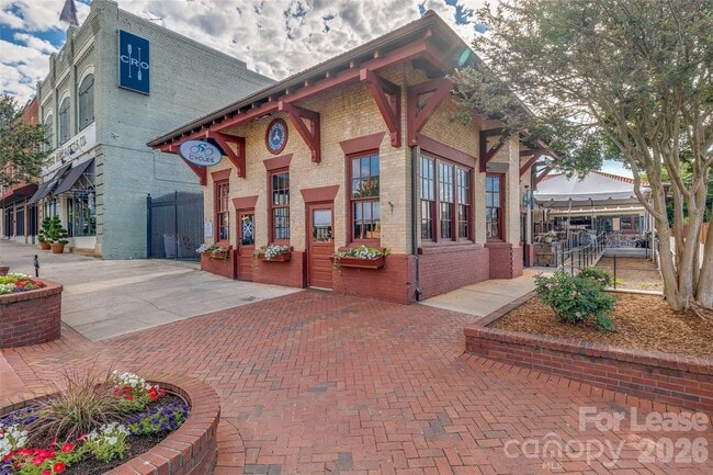Building Photo - 263 Keener Blvd