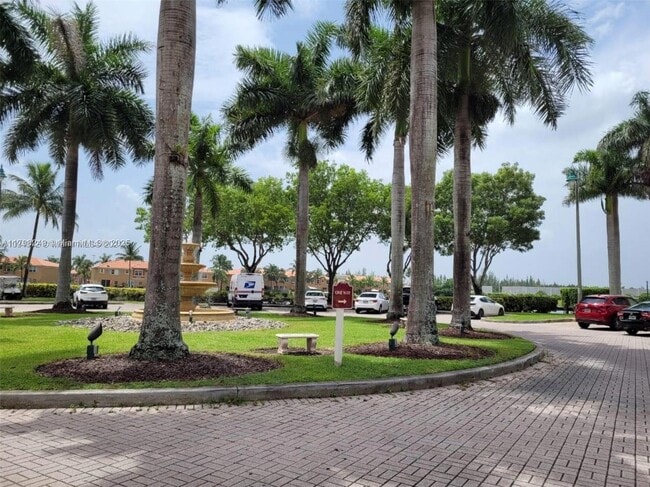 Building Photo - 6630 NW 114th Ave