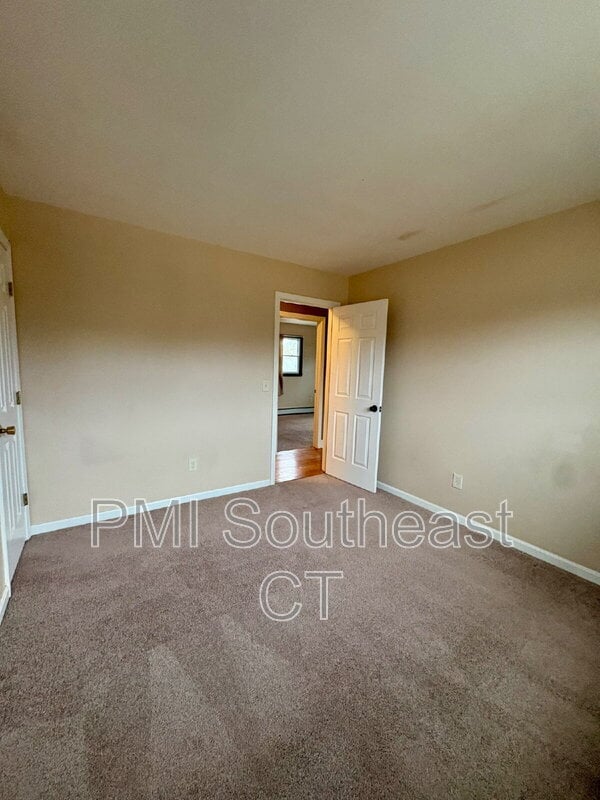 Building Photo - 49 Deer Ridge Rd