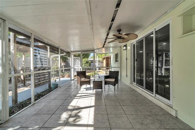 Building Photo - 4541 NE 6th Terrace