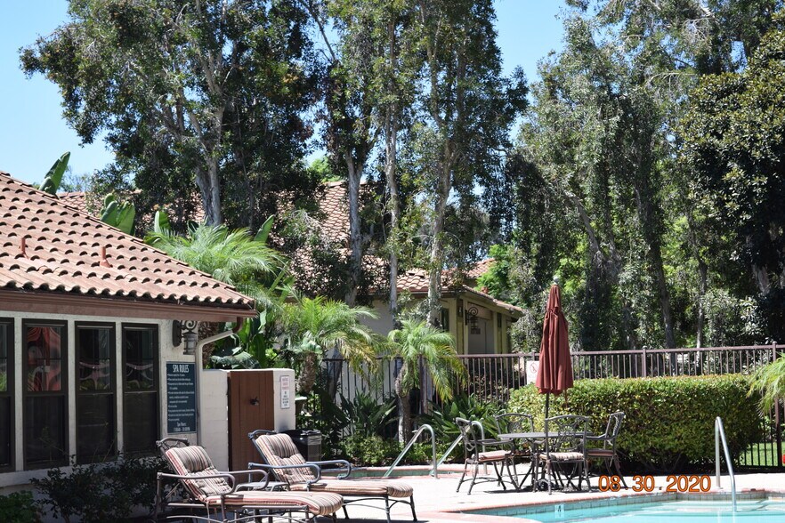 Building Photo - 12530 Carmel Creek Rd