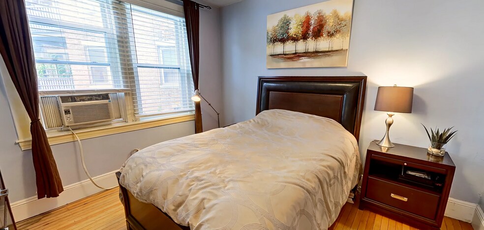 Building Photo - 48 Dwight St