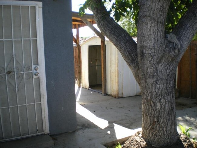 Building Photo - 789 N Palm Ave