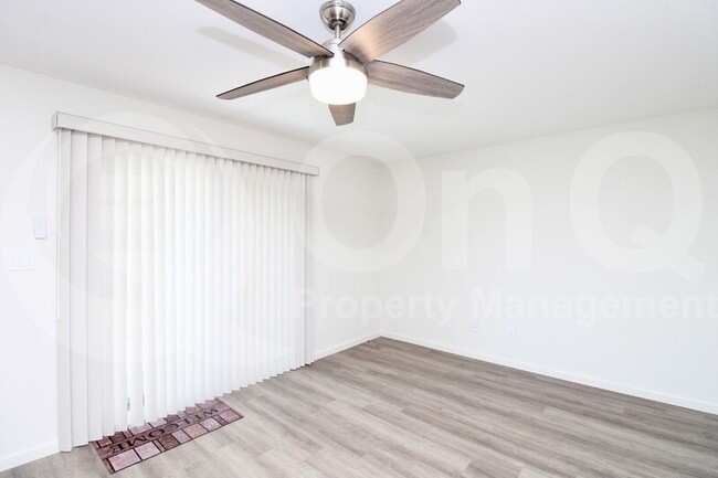 Building Photo - 14646 N 90th Dr