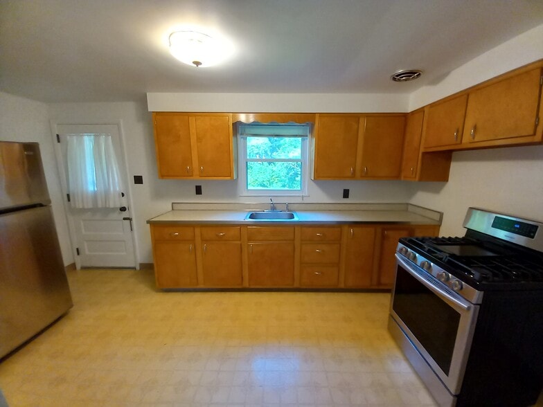 Building Photo - 211 N Homewood Ave