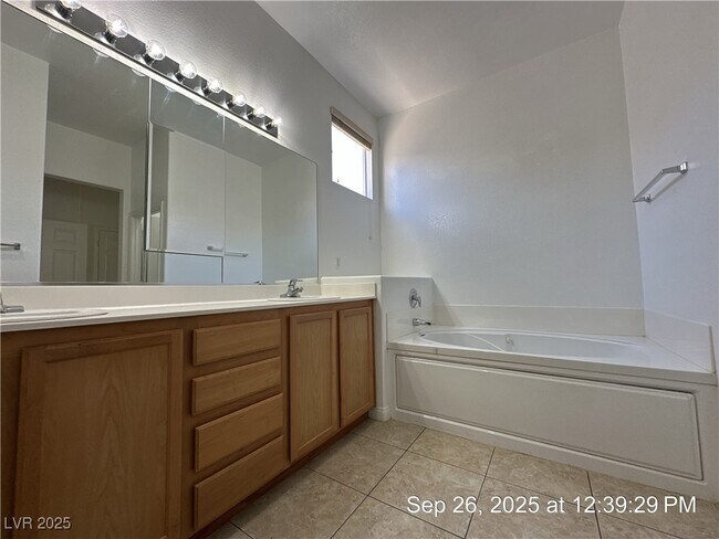 Building Photo - 155 Staten Island Ave
