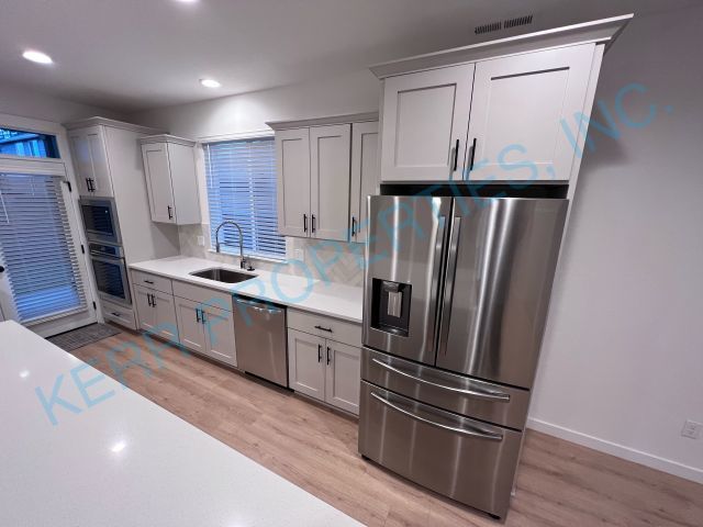 Building Photo - FREE RENT! Spacious 4-Bedroom Home in Happ...