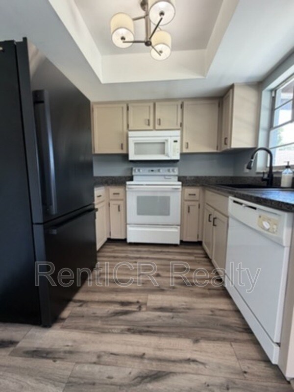 Building Photo - 8913 Wood Lake Ct