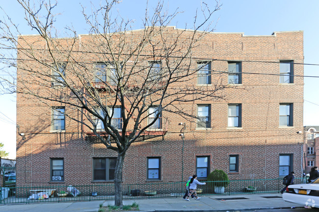 Building Photo - 6324 Forest Ave
