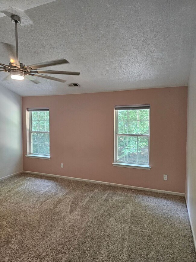 Building Photo - 5679 Hickory Fork Rd