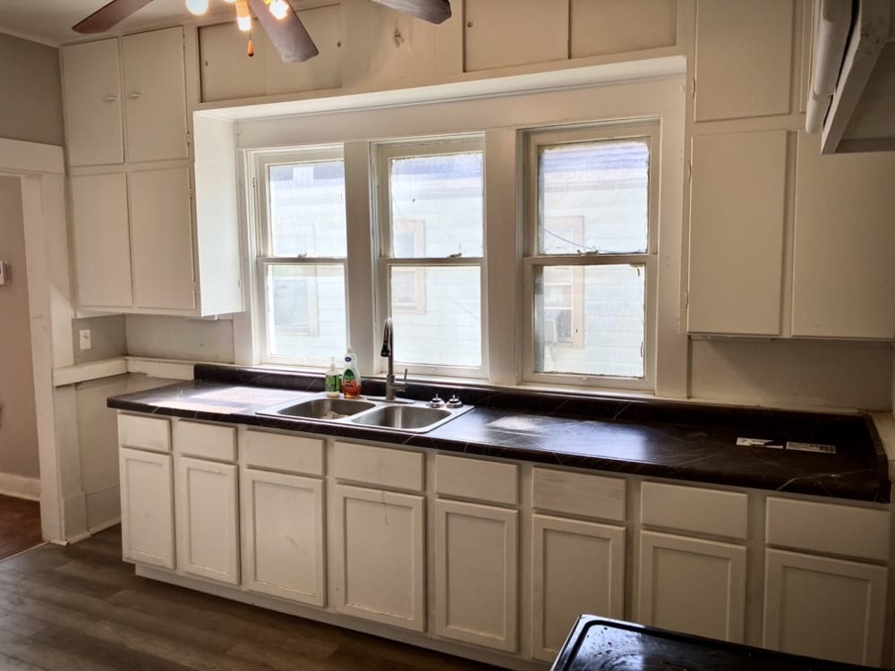 Building Photo - 2505 E 2nd St N