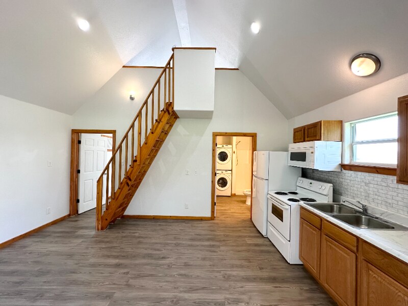 Building Photo - 403 Free Timber Ln