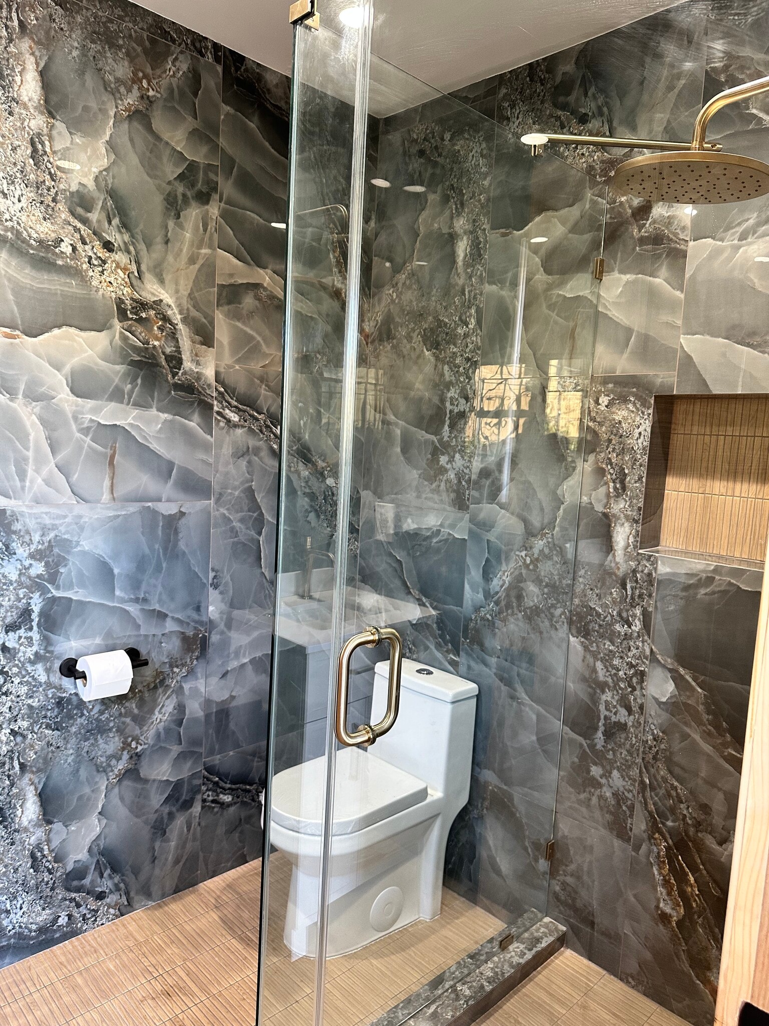 Building Photo - 1615 Shell Ave