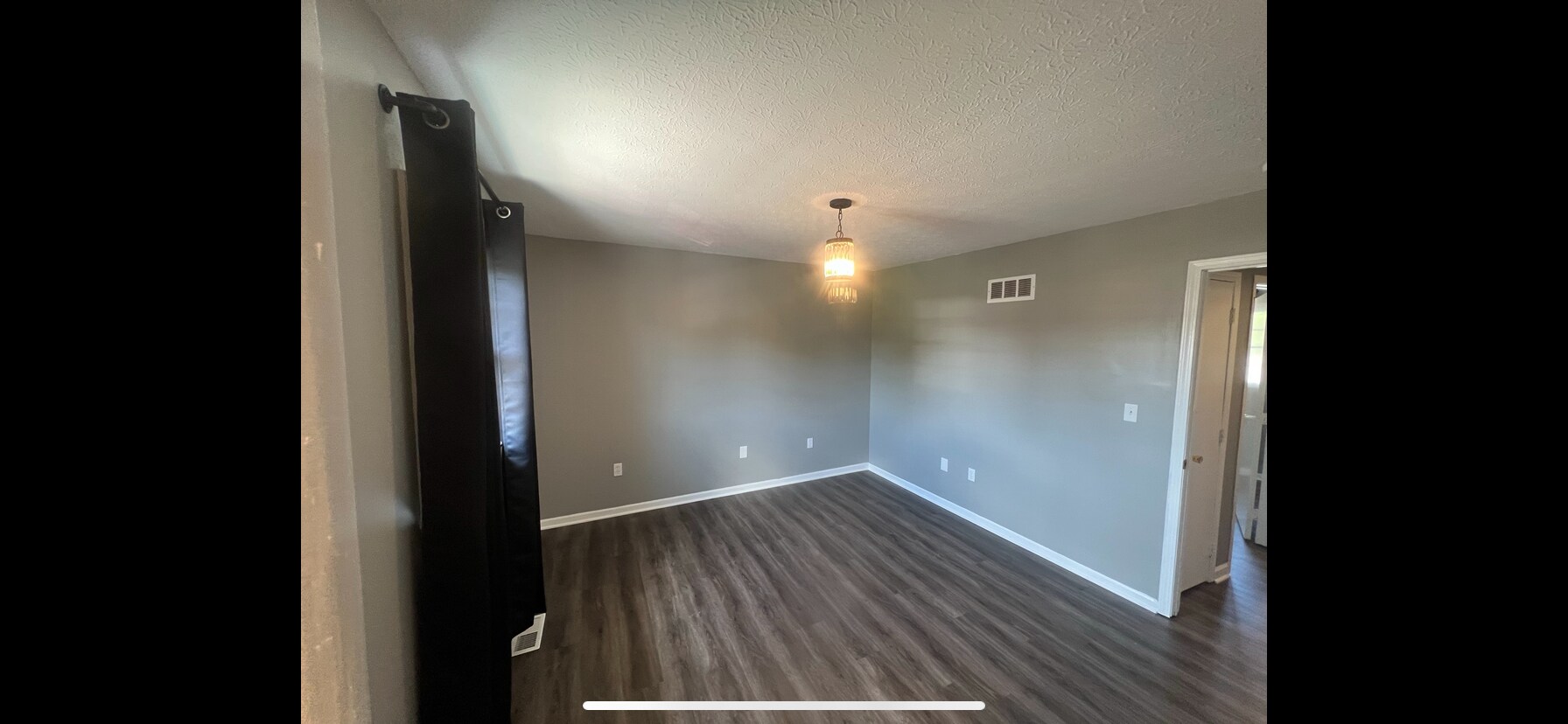 Master bedroom - 228 N Yencer St