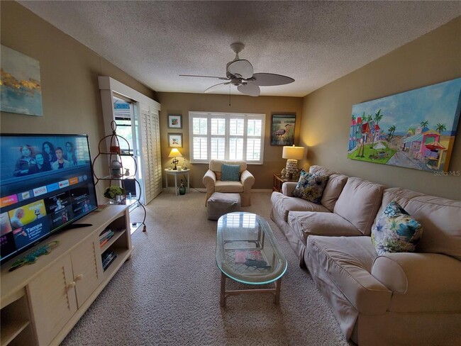 Building Photo - 1400 Arrowhead Cir W
