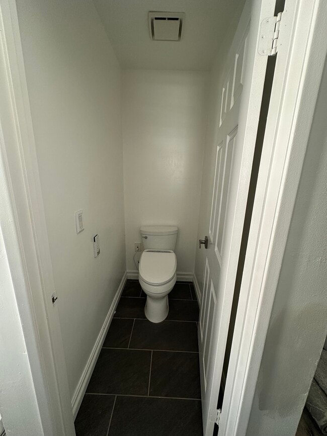 Building Photo - 14824 Gable Ridge Rd