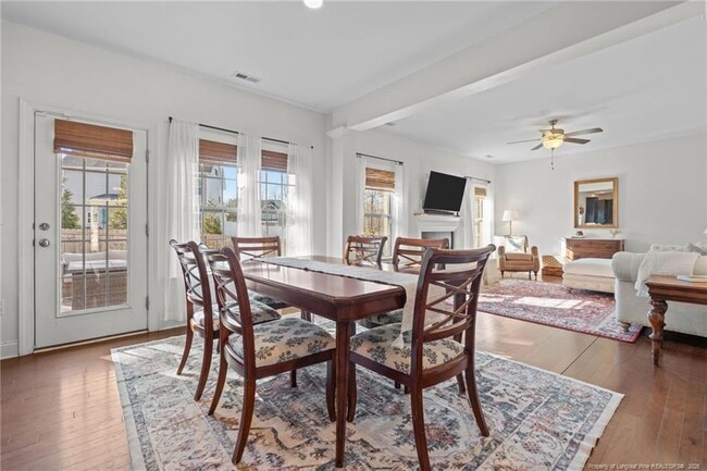 Building Photo - 65 Pedley Pl